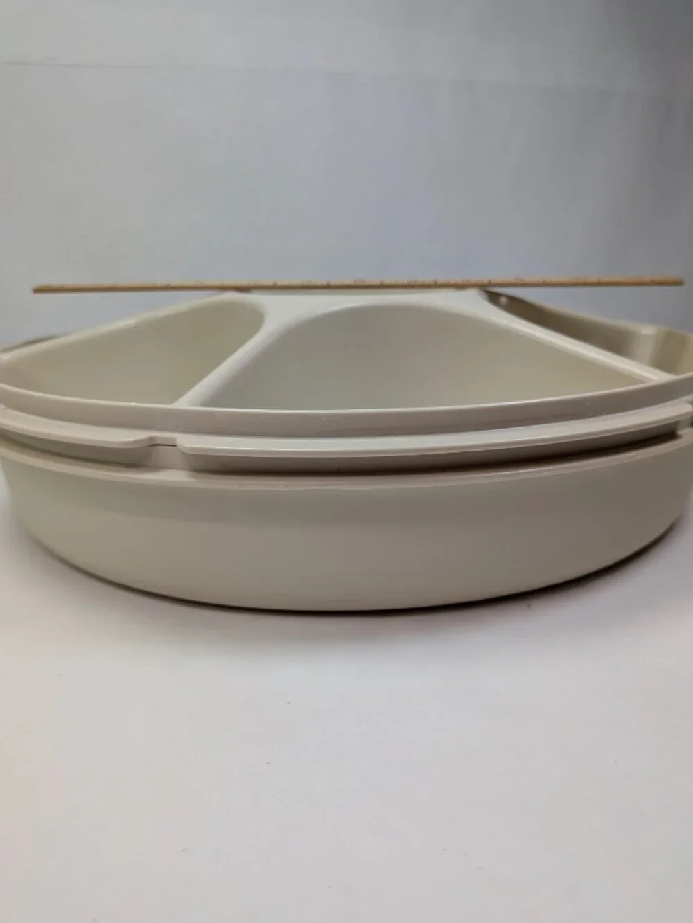 Vintage Tupperware Cream Divided Party Tray Container 1665 Craft Organizer Lid